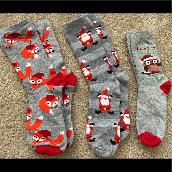 Women’s 3 Pairs of Holiday Ankle Socks Size S/M - Picture 1 of 3